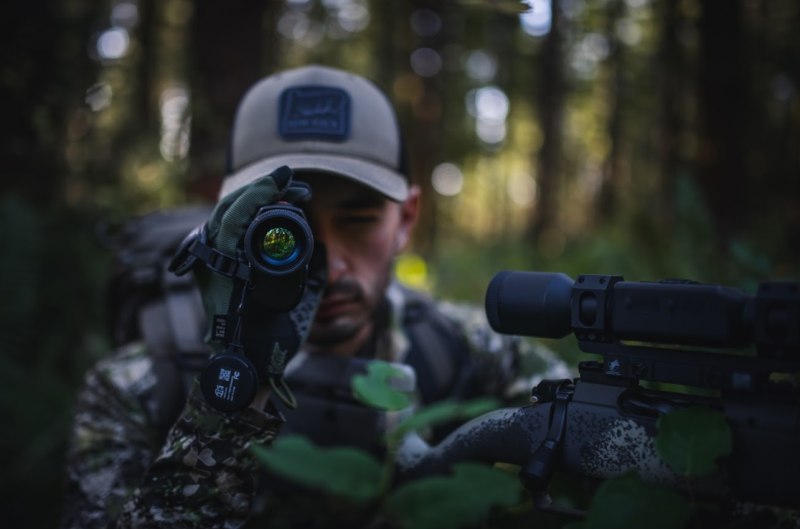 Monokular kamera termowizyjna ATN BlazeHunter 635 LRF 2.5x–20x - obrazek 7