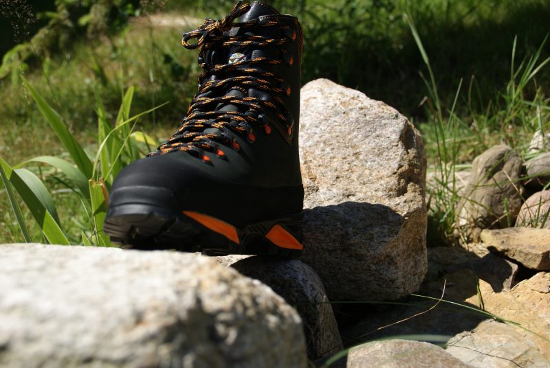 Buty KOSTYLE myśliwskie, trekkingowe, outdoorowe KS-AVANT z nubuku z podeszwą Vibram – Wodoodporne i trwałe - obrazek 3